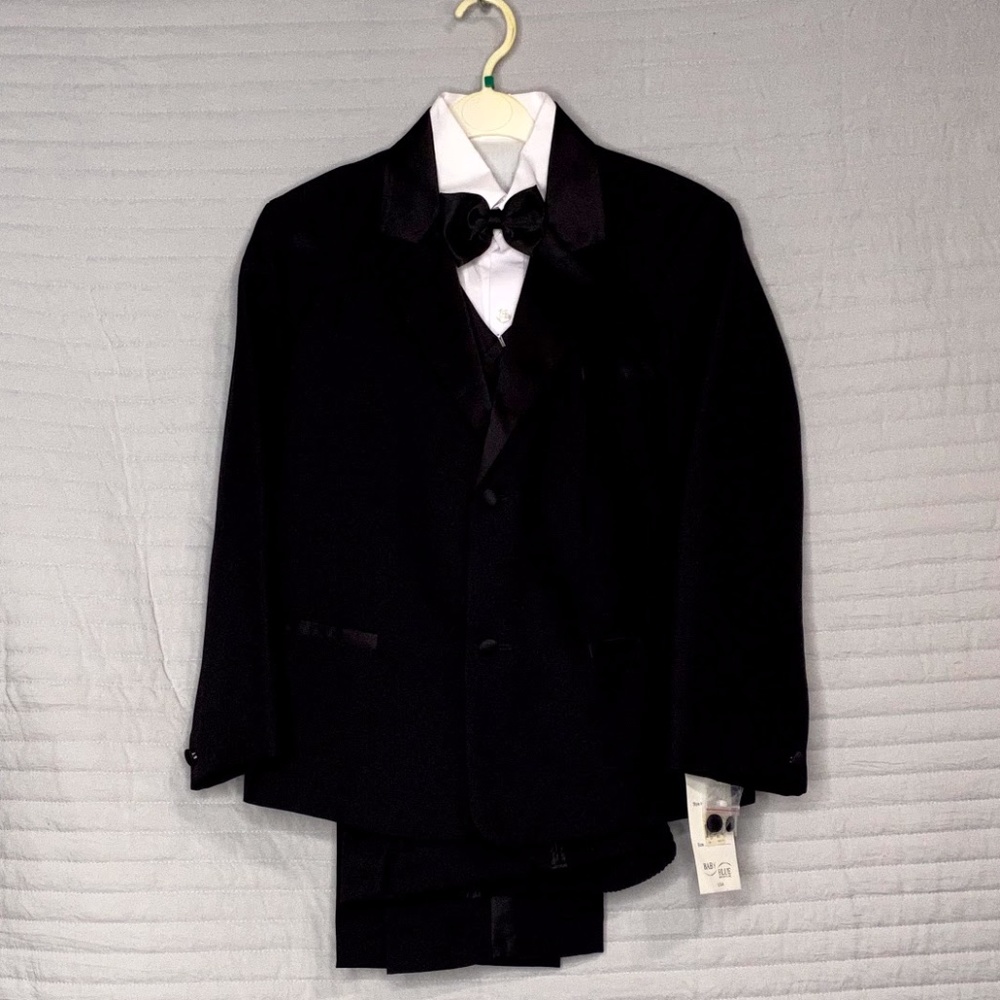 Boy's Black Full Tux Set